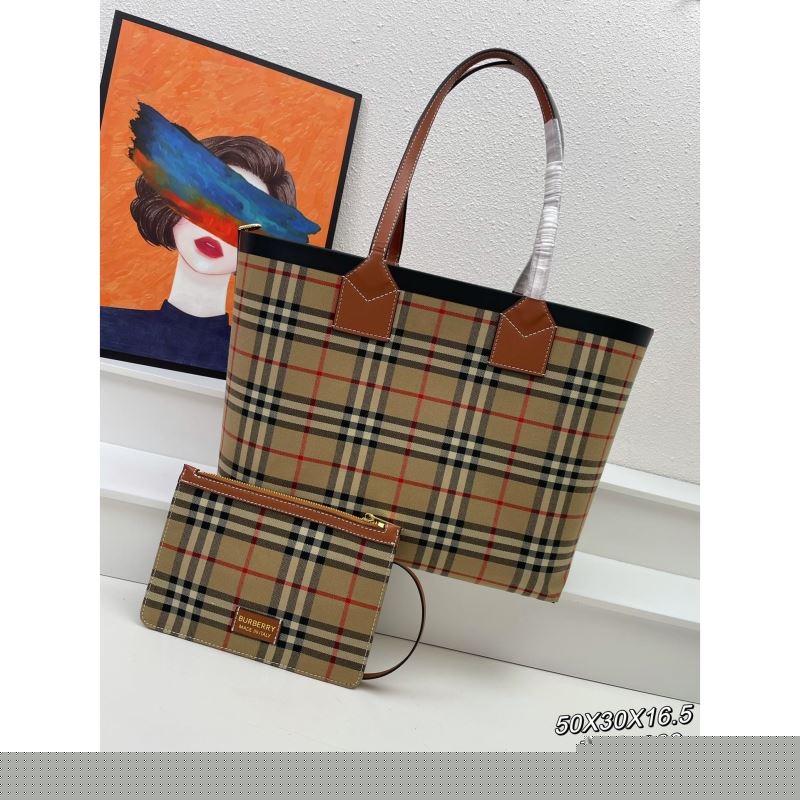 B**rry shopping bags